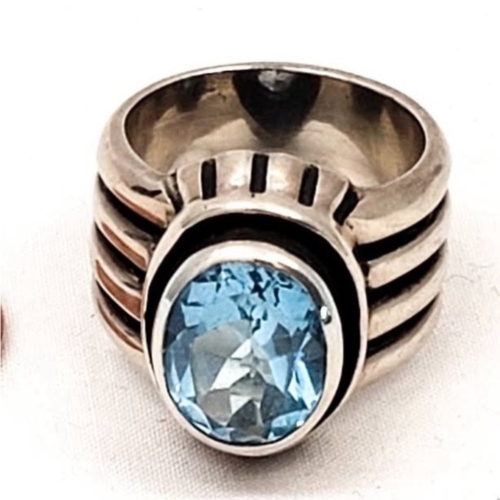 Silpada Sterling Silver R0902 Topaz Ring Blue 6 VINTAGE Oval Retired